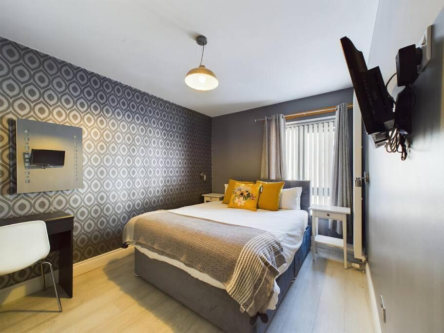 Donegall Sq Apt At City Gate, Belfast City Centre Экстерьер фото